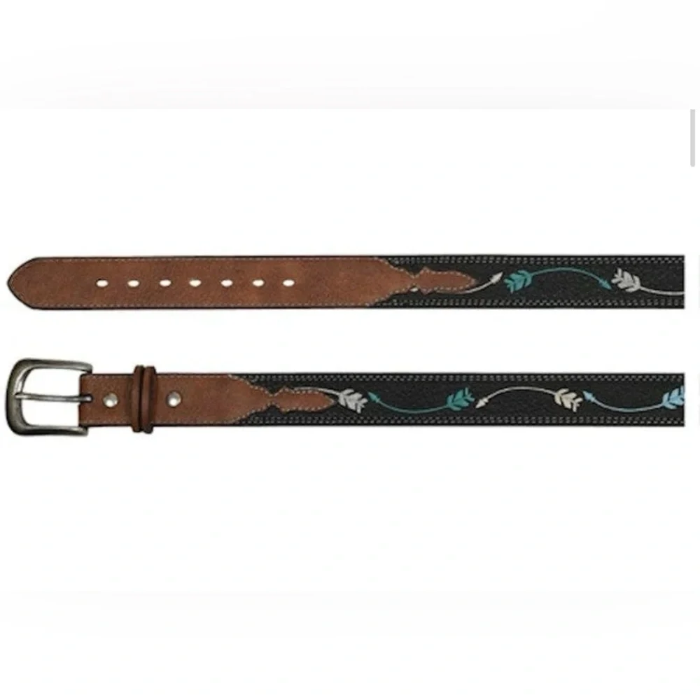 NEW Catchfly Girl's Arrow Embroidered Belt Size Medium
